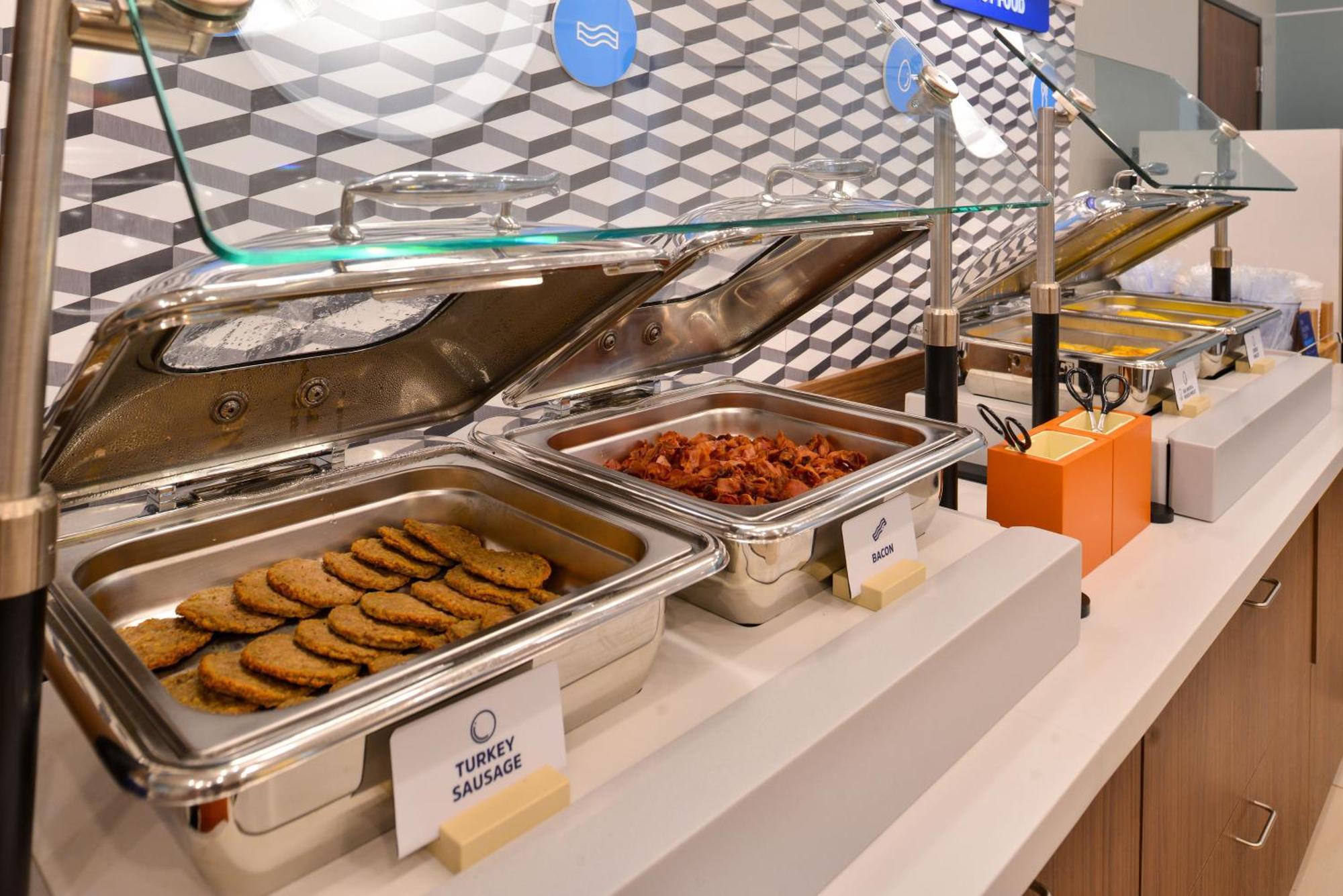 Holiday Inn Express Hotel & Suites North Bay By Ihg Ngoại thất bức ảnh