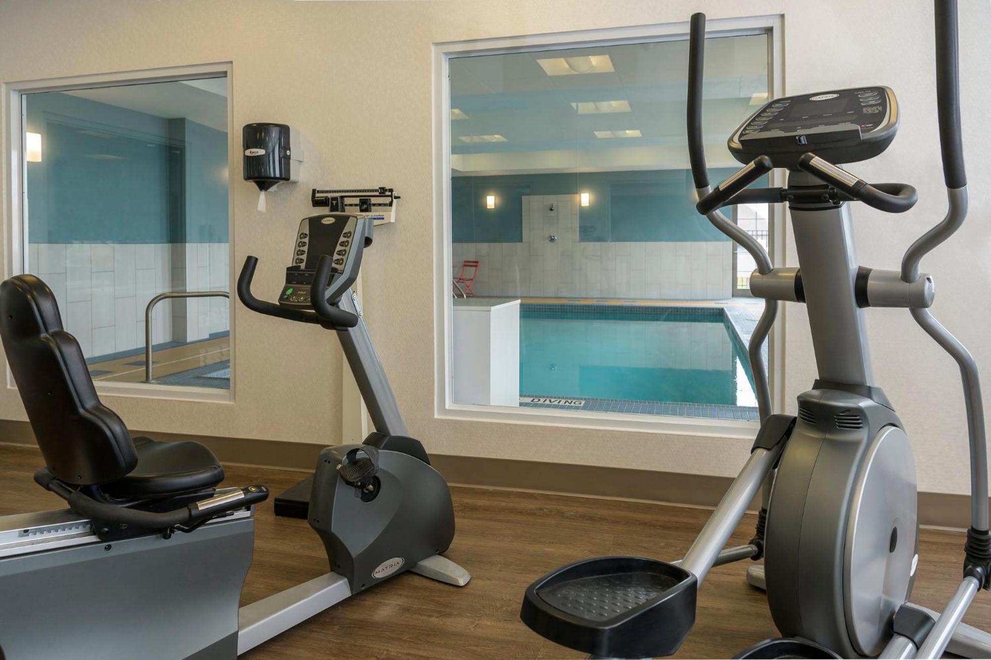 Holiday Inn Express Hotel & Suites North Bay By Ihg Ngoại thất bức ảnh