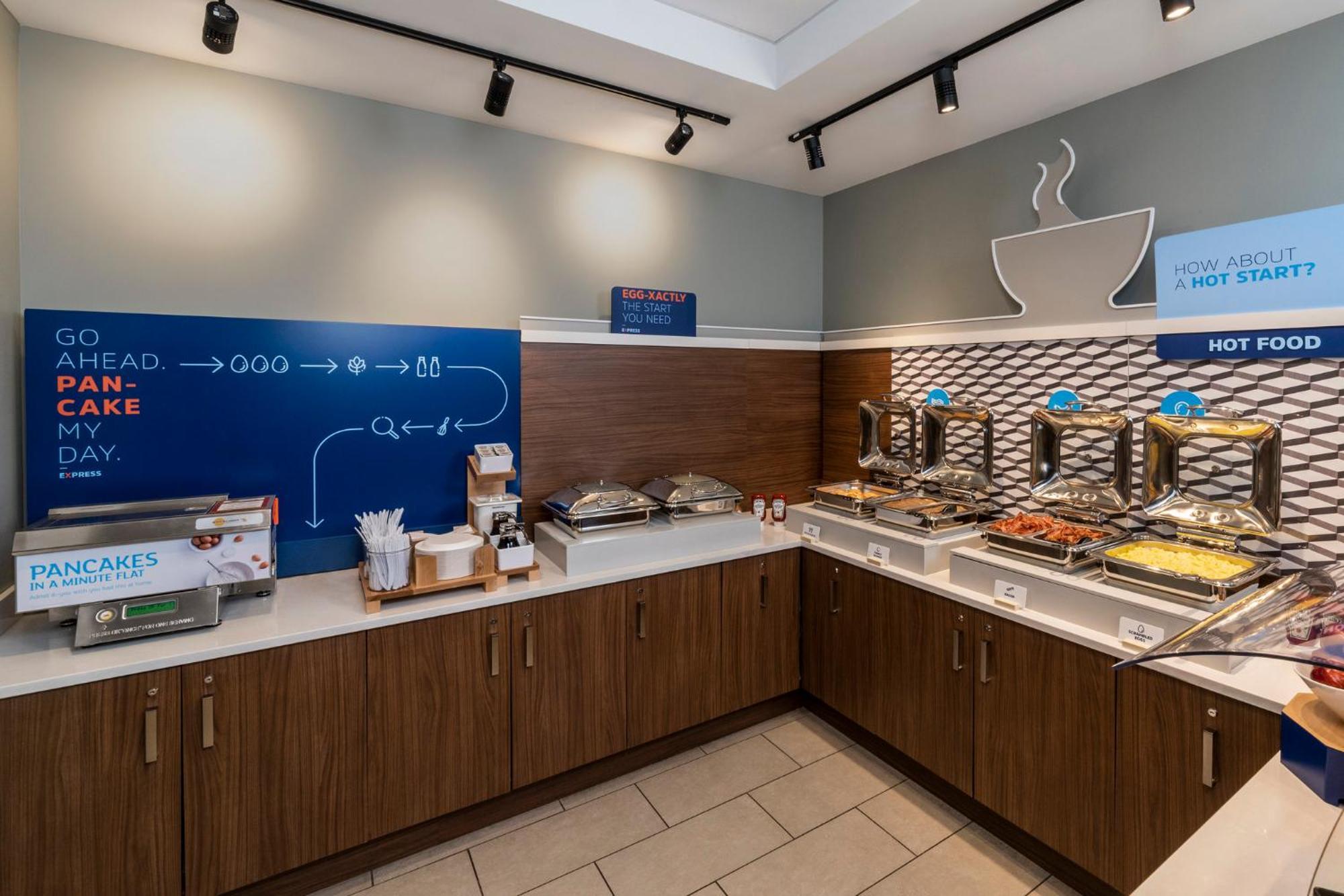 Holiday Inn Express Hotel & Suites North Bay By Ihg Ngoại thất bức ảnh